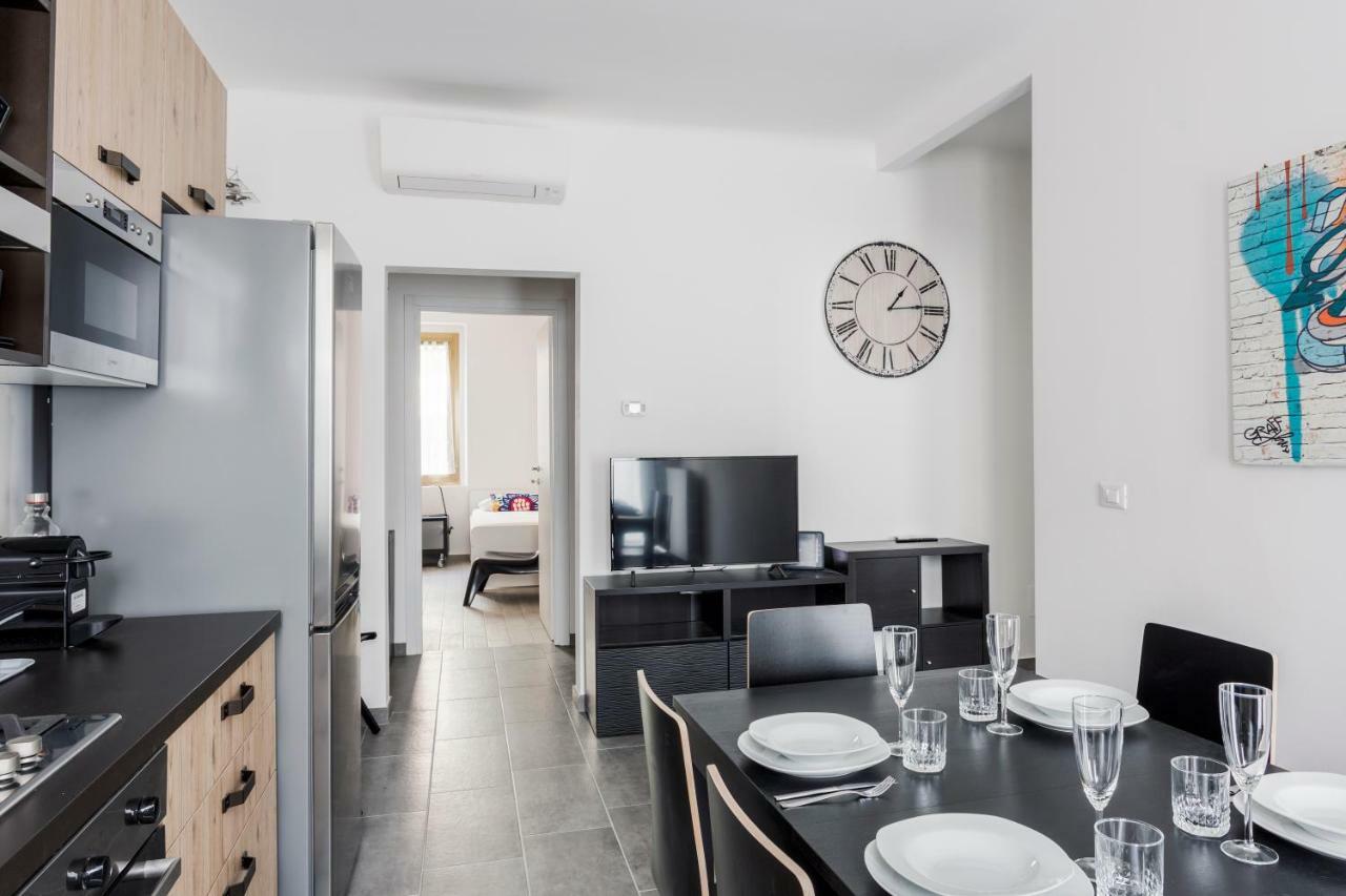 Comfortable Family Group Apartment Via Paruta มิลาน ภายนอก รูปภาพ